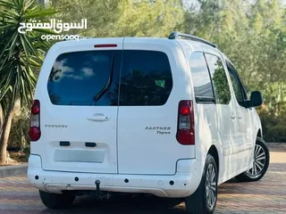  2 بيجو بارتنر 2017 6+1 دفعة 30 والباقي شكات الفين