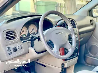  13 كرايسلر جراند فوياجر بحالة الوكالة وارد الشركة chrysler grand voyager (2007) قابل للبدل