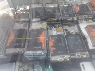  28 قطع تلفون ايباد تابلت اصليه مستعملة