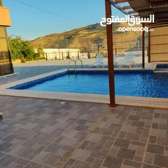  29 شاليه فاخر للبيع في جرش - موقع مرتفع و خصوصية كاملة