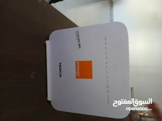  7 راوترات و مقوي اشارات للبيع