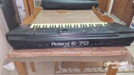  2 رولاند  اورج اورغ اورك اورق  بيانو  ROLAND  E-70 مسنعمل بحال الجديد