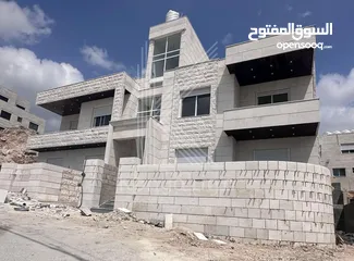  1 شقق فاخرة للبيع في الفحيص