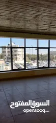  5 عيادة جديدة للايجار او البيع في مجمع الحسيني الطبي بالقرب من المستشفى التخصصي في الشميساني