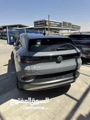  3 ‏VOLKSWAGEN ID4 PRO 2023 مستعمل