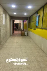  3 محل للبيع في وسط سوق السلطان السلطان