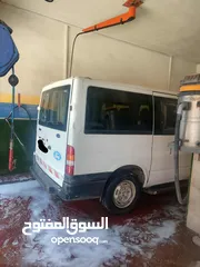  6 فورد ترانزيت
