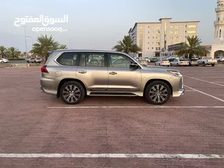  4 لكزس الدفع الرباعي LX570 2017