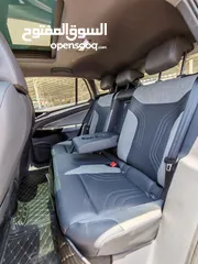  4 VOLKSWAGEN ID.4 CROZZ PRO light pro  عداد 13k فقط