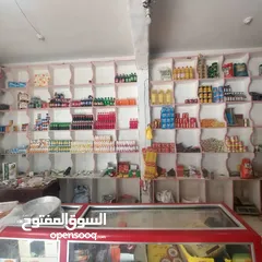  4 بقالة للبيع