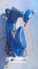  3 Suzuki 100 Cc