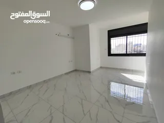  8 روف سوبر ديلوكس غير مفروش للايجار في رافات
