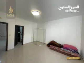  8 شقة بمساحة واسعة للبيع في الطيرة  ,,,  مع امكانية التأجير