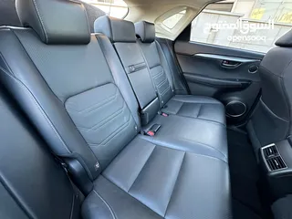  15 Lexus nx300h 2020