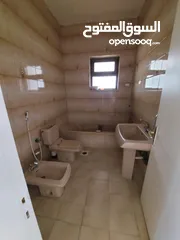  6 شقة فارغة - ضاحية الرشيد - 4نوم - 380م