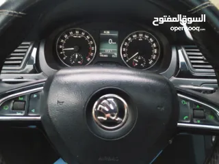  28 سكودا رابيد هاتشباك 2015 تدريب سياقة