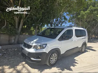  6 بيجو ريفتر 2022 للبيع