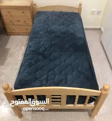  1 للبيع سرير خشب مستعمل بحاله جيده جدا ( من دون الفرشة) السعر for sale used bed 20 KD