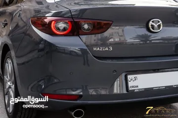  25 Mazda 3 2023 Skyactiv   السيارة وارد و كفالة الشركة و صيانة الشركة و قطعت مسافة 11,000 كم فقط