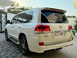  3 Toyota Land Cruiser 2020