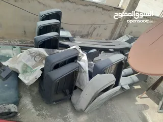  1 قطع شاحنات مرسيدس اصلي  للبيع