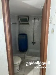  7 بيت طابقين للبيع كاش  في مخيم الزرقاء