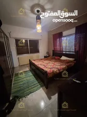  5 شقة مميزة أرقى واجمل مناطق عبدون مع حديقة بمساحة 300م