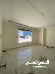  18 شقة فاخرة للبيع في تلاع العلي  - خلف السلطان طابق ثالث 170م مع روف دوبلكس 173م لم تسكن