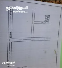  1 قطعة أرض بيها استراحة