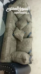  8 اثاث مستعمل للبيع  بحالة ممتازة