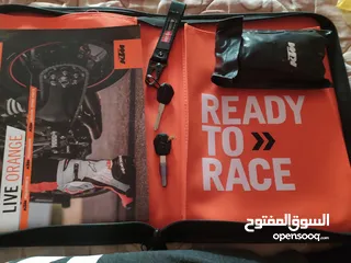  5 KTM RC 200