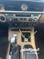 29 2016 Lexus ES300h Ultra