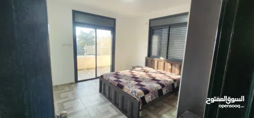  12 شقة وسط البلد قريبة من جميع الخدمات الشقة مكونة من غرفتين وصالون وحمامين ومطبخ وبرندة