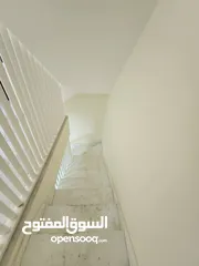  23 فيلا متلاصقة فاخرة للبيع أو للإيجار في الصويفية - ref : 14472