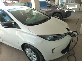  4 رينو زوي 2019