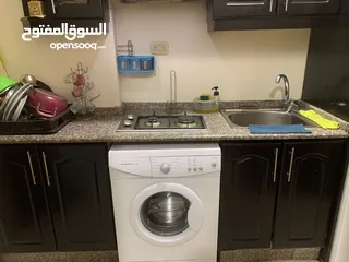  13 ستوديو للبيع بحالة ممتازة