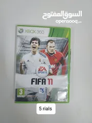  1 أقراص العاب اكسبوكس 360 مشهوره عاديه وبكاميرا.   xbox 360 viedo games famous normal and camera .