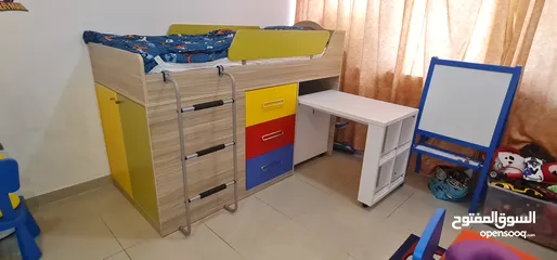  3 سرير اطفال مع مخزن و مكتب  Kid bed with desk and storage