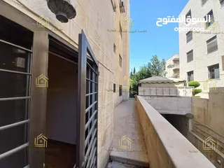  8 شقة سوبر ديلوكس شبة ارضي مع حديقة وترسات واسعة