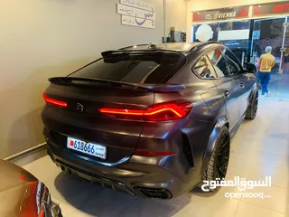  4 BMW X6 M50i Model 2021