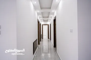  12 شقة طابق اول مساحة 200م في شفا بدران الكوم قرب سلاله مول