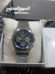  10 ساعة سيكو وكالة مع كامل اغراضها