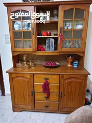  9 بوفيه شبه جديده قطعتين للبيع
