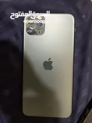  1 iphone 11 pro max no have any problems and  الشاشة شوي مكسورة من الطرفscratch and Screen little Brok