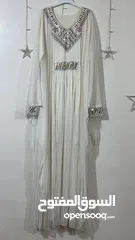 1 فستان للبيع