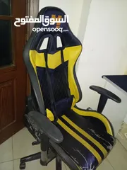  2 كرسي قيمنق للبيع بسعر حرق