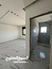  8 شقة بالاقساط ارضية مع ترس و مدخل خاص باطلاله رائعه في تلاع اعلي