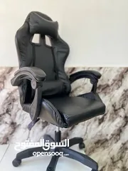  5 جاهز تعيش تجربة لعب مختلفة؟ كرسي ألعاب بتصميم مريح ومتين، مثالي للّاعبين المحترفين ومحبي الراحة.
