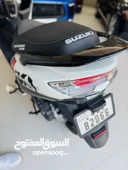  6 سكوتر سوزوكي بيرجمان زيرو عداد الفين بفقط بحال الشركة ولا نقر