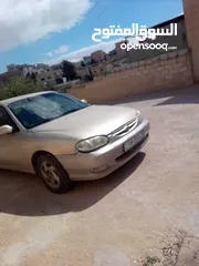  4 كيا 2 شامباني للبيع